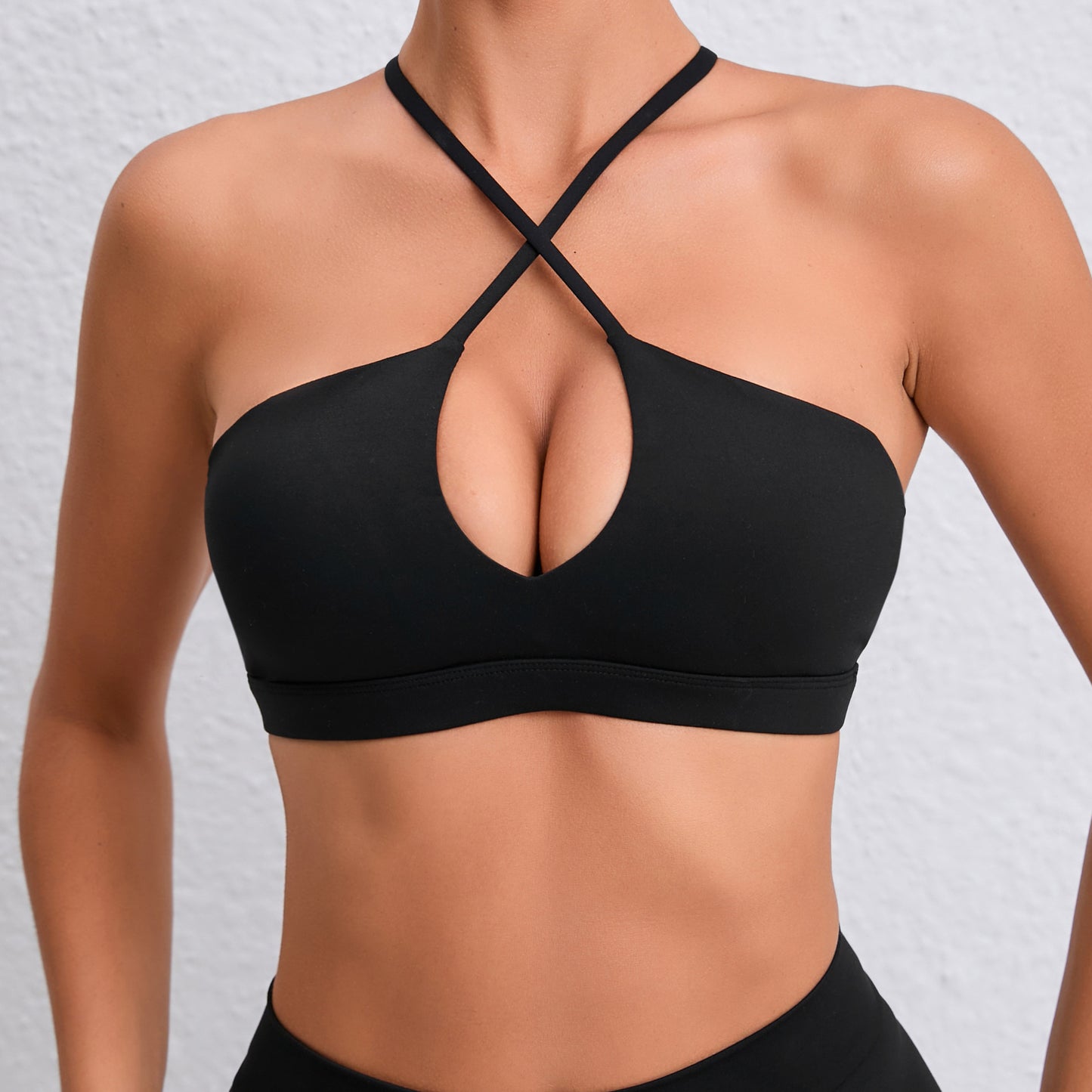 Seamless Criss Cross Neck Yoga Sports Bra